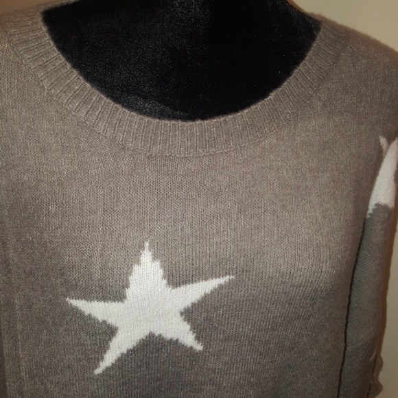 LAST 1.. NWT Distressed/Oversized Sweater - Picture 3 of 6